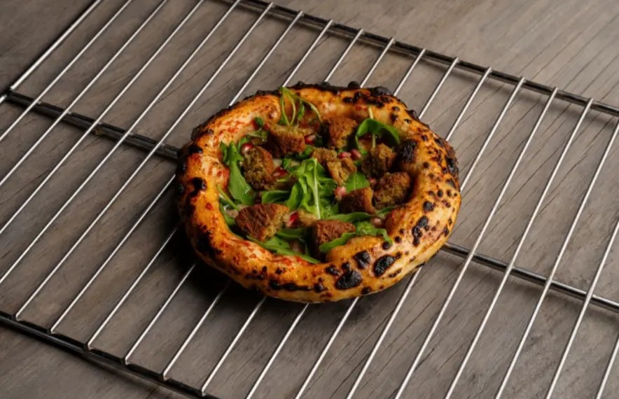 Falafel Pizza